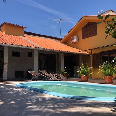 Linda Casa Com Piscina Em Bombinhas, Espaco Inteiro Exteriör bild