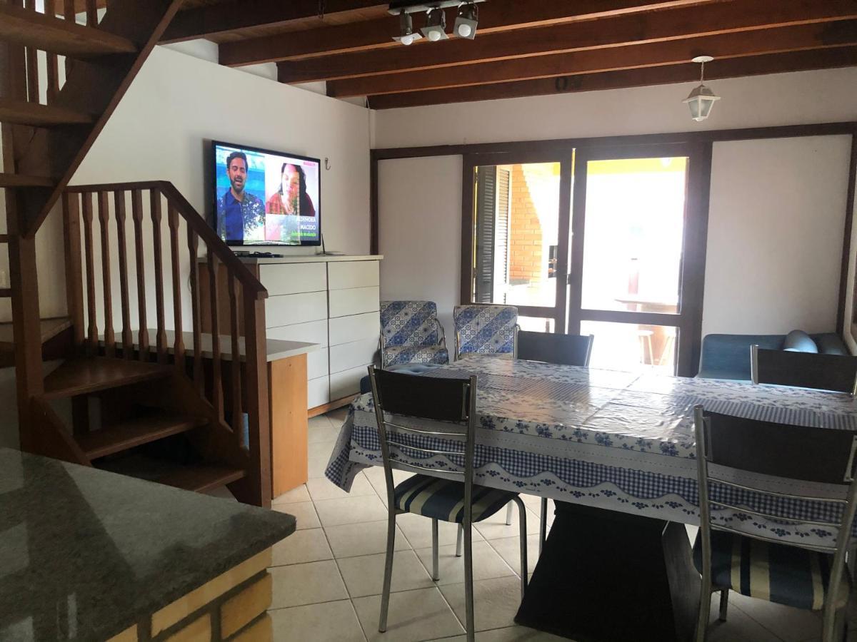 Linda Casa Com Piscina Em Bombinhas, Espaco Inteiro Exteriör bild