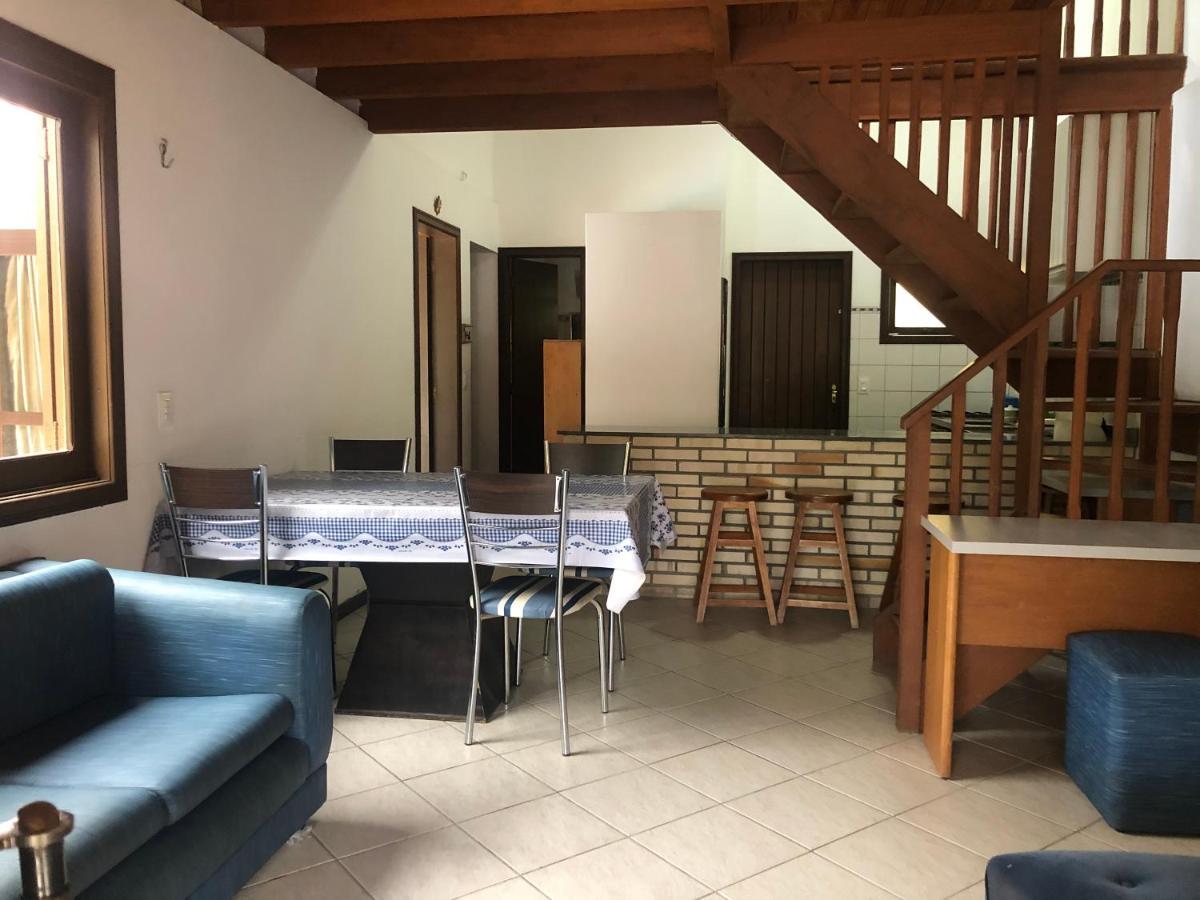Linda Casa Com Piscina Em Bombinhas, Espaco Inteiro Exteriör bild