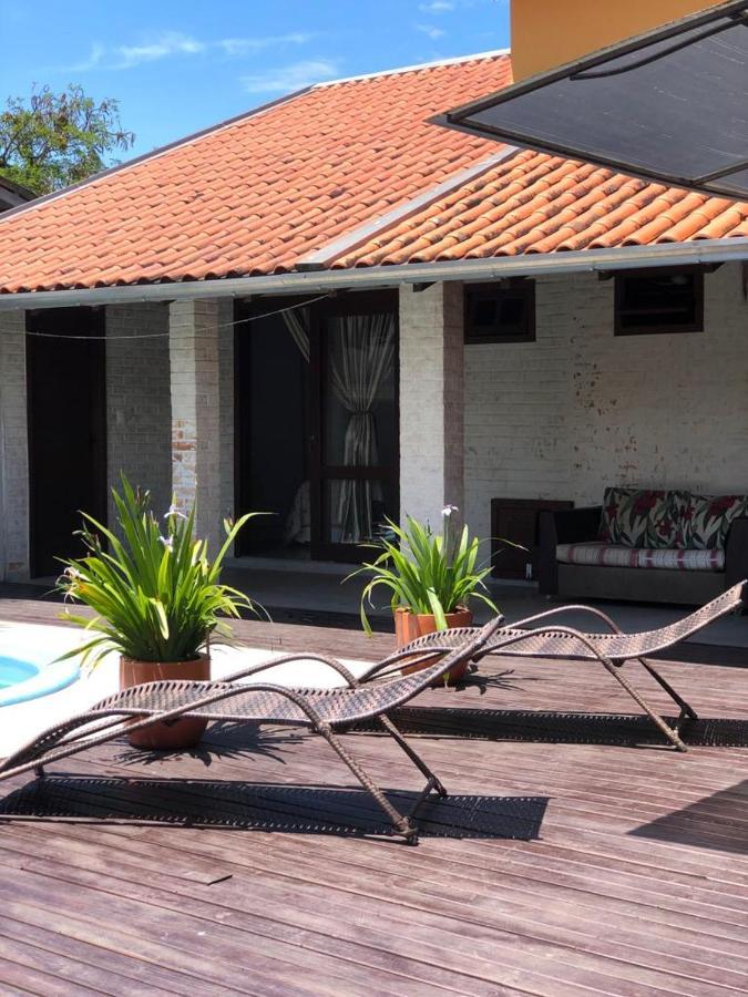 Linda Casa Com Piscina Em Bombinhas, Espaco Inteiro Exteriör bild