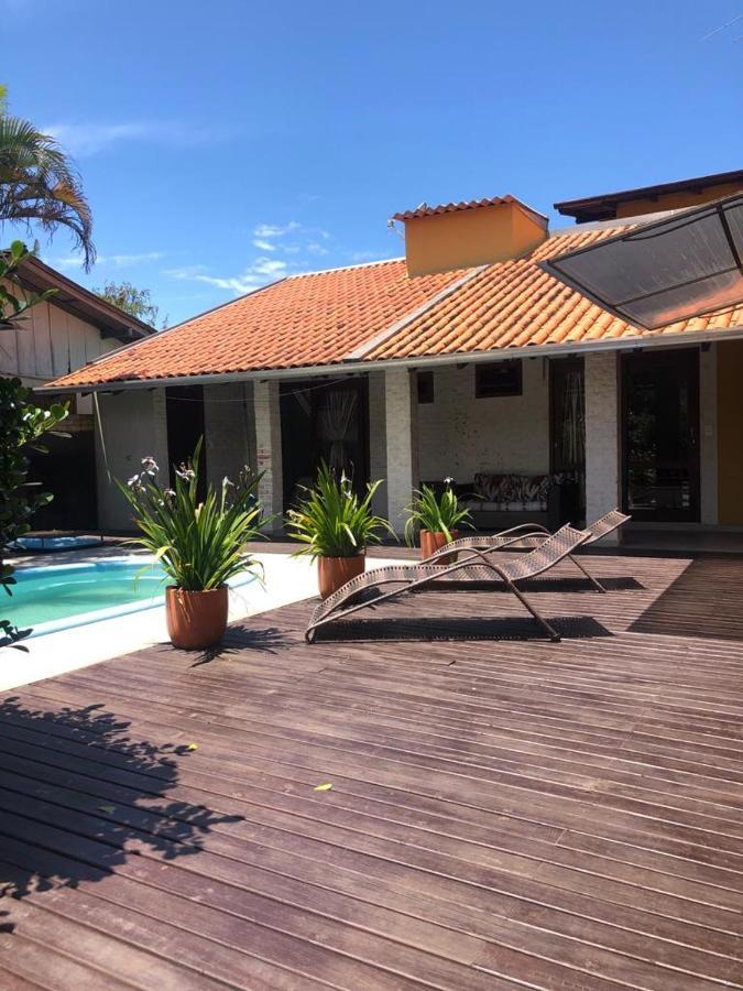 Linda Casa Com Piscina Em Bombinhas, Espaco Inteiro Exteriör bild